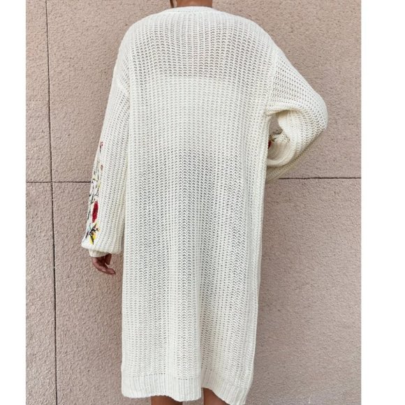 Floral Embroidered long sleeved open front knit Duster sweater Cardigan - Picture 5 of 7